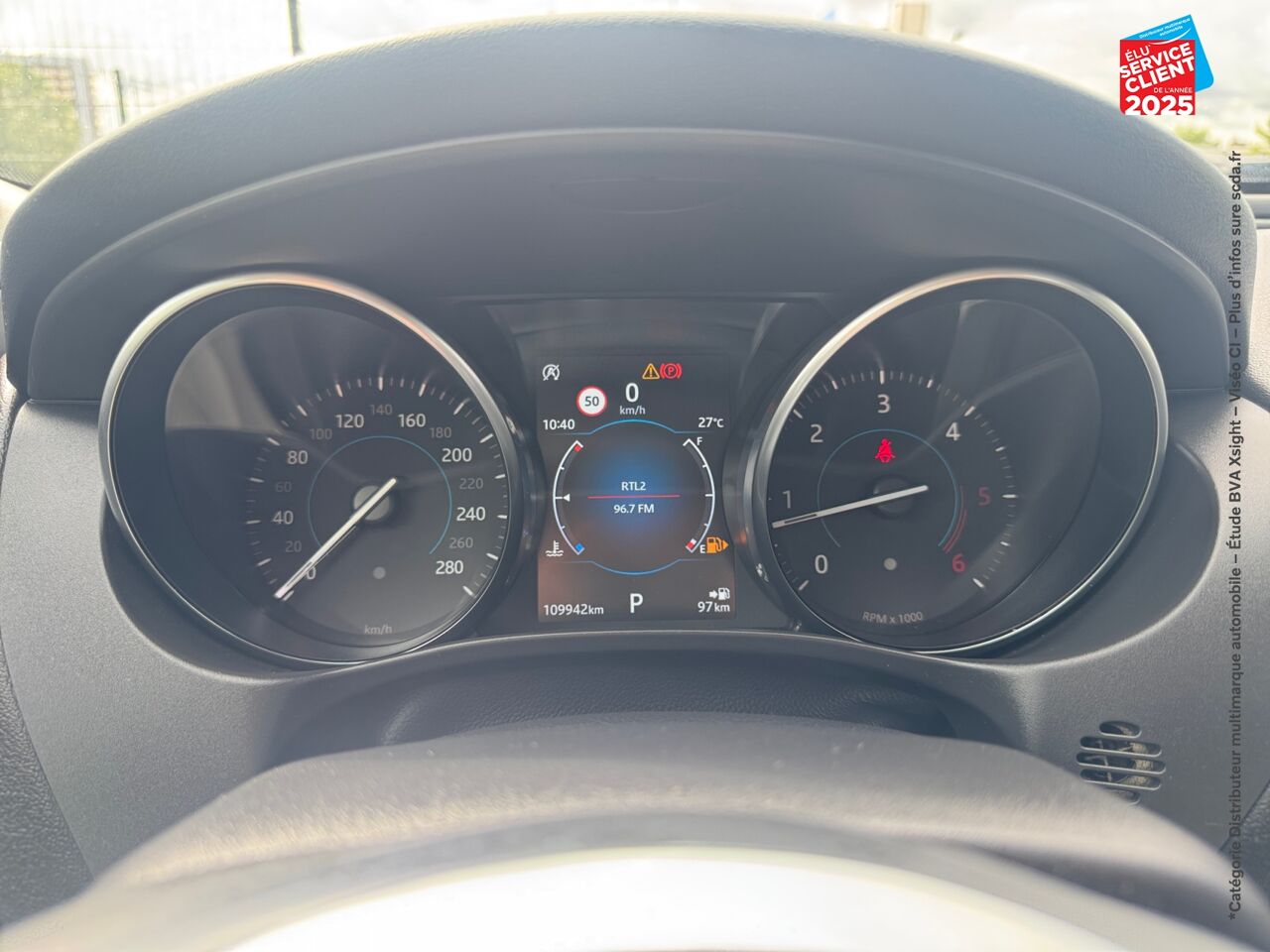 Véhicule d'occasion JAGUAR XE 2.0D 180CH PRESTIGE BVA8 chez Toyota Thionville