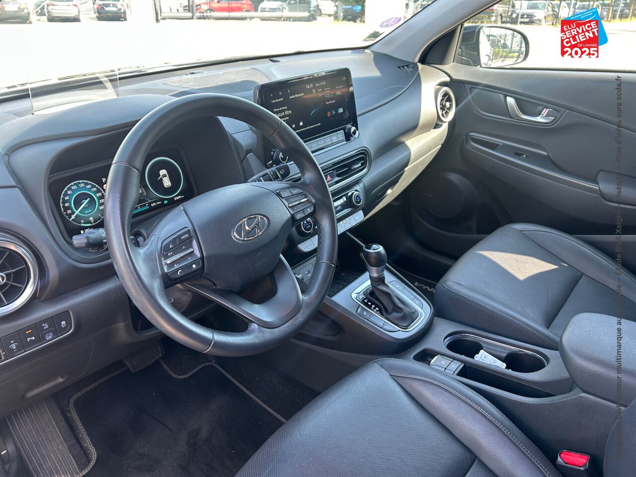 Véhicule d'occasion HYUNDAI KONA 1.6 GDI 141CH HYBRID EXECUTIVE DCT-6 SIEGES CUIR CAMERA chez Renault Sélestat