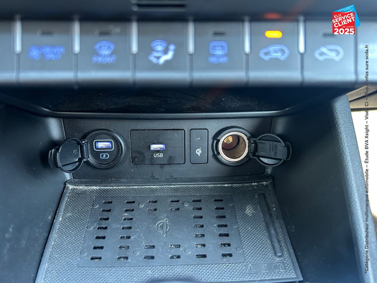 Véhicule d'occasion HYUNDAI KONA 1.6 GDI 141CH HYBRID EXECUTIVE DCT-6 SIEGES CUIR CAMERA chez Renault Sélestat