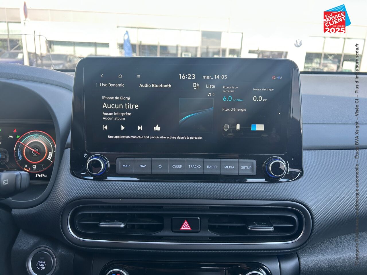 Véhicule d'occasion HYUNDAI KONA 1.6 GDI 141CH HYBRID EXECUTIVE DCT-6 SIEGES CUIR CAMERA chez Renault Sélestat