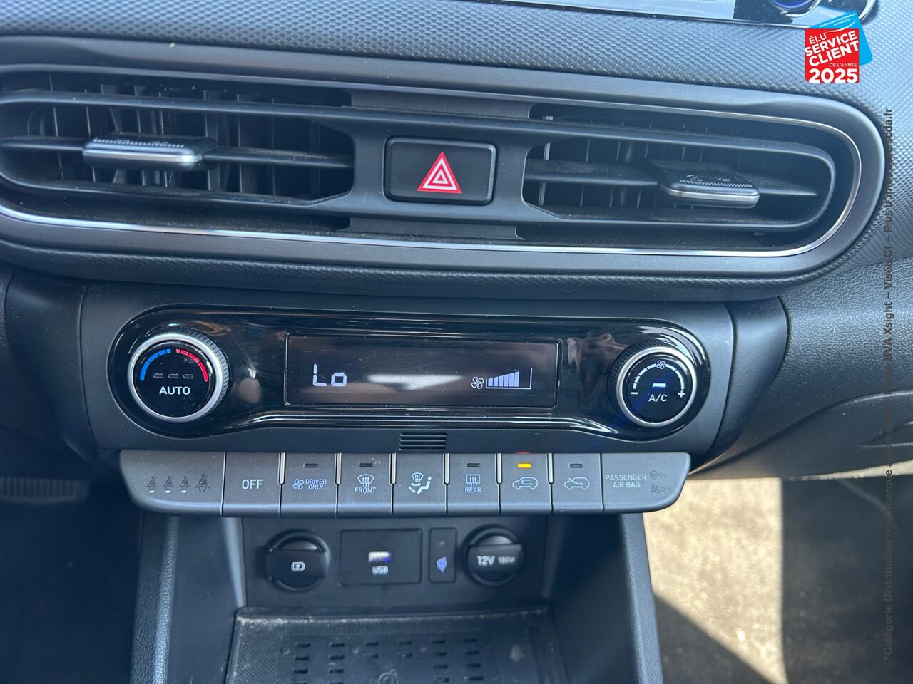 Véhicule d'occasion HYUNDAI KONA 1.6 GDI 141CH HYBRID EXECUTIVE DCT-6 SIEGES CUIR CAMERA chez Renault Sélestat