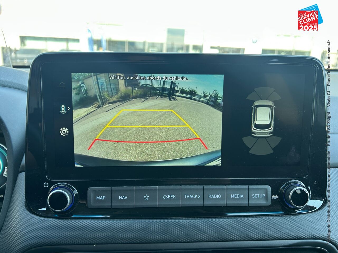 Véhicule d'occasion HYUNDAI KONA 1.6 GDI 141CH HYBRID EXECUTIVE DCT-6 SIEGES CUIR CAMERA chez Renault Sélestat