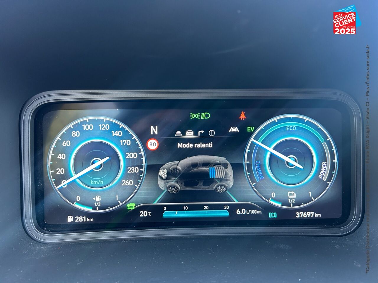 Véhicule d'occasion HYUNDAI KONA 1.6 GDI 141CH HYBRID EXECUTIVE DCT-6 SIEGES CUIR CAMERA chez Renault Sélestat