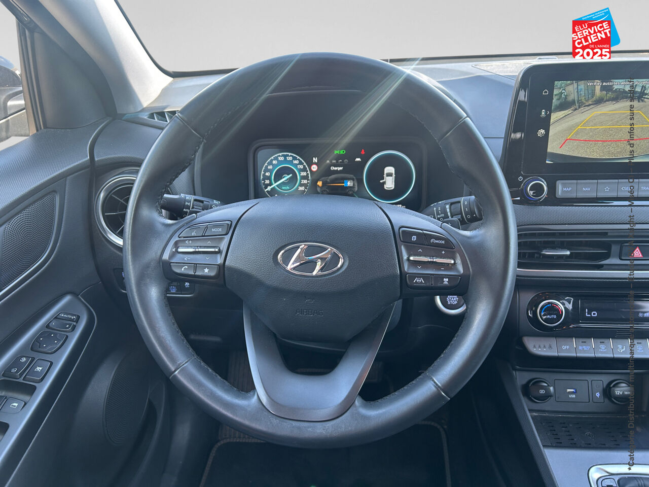 Véhicule d'occasion HYUNDAI KONA 1.6 GDI 141CH HYBRID EXECUTIVE DCT-6 SIEGES CUIR CAMERA chez Renault Sélestat