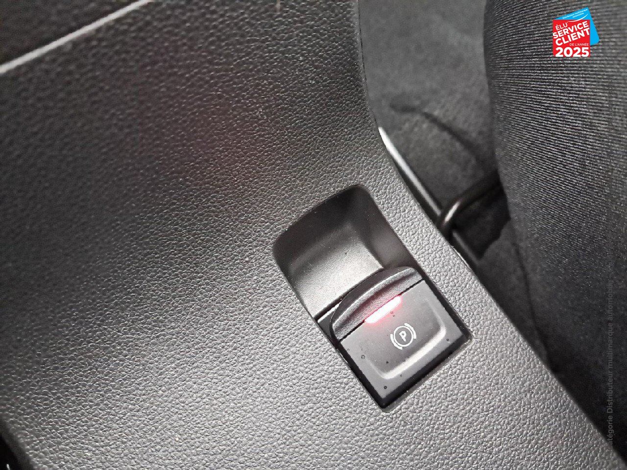 Véhicule d'occasion DACIA SANDERO 1.0 ECO-G 100CH STEPWAY EXTREME + GPS CAMERA chez Renault Sélestat
