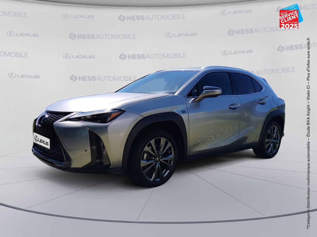 Véhicule d'occasion LEXUS UX 250H F SPORT DESIGN 2WD CAMERA chez BMW Lons le Saunier