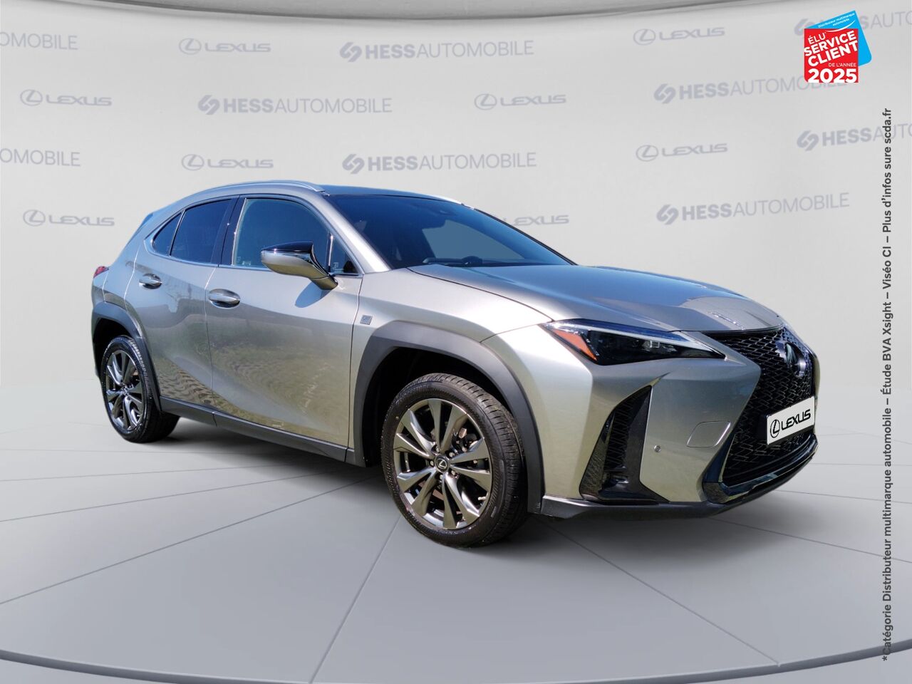 Véhicule d'occasion LEXUS UX 250H F SPORT DESIGN 2WD CAMERA chez BMW Lons le Saunier
