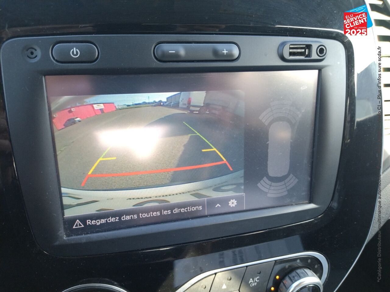 Véhicule d'occasion RENAULT CAPTUR 1.2 TCE 120CH ENERGY INTENS EDC chez Renault Saint-Louis
