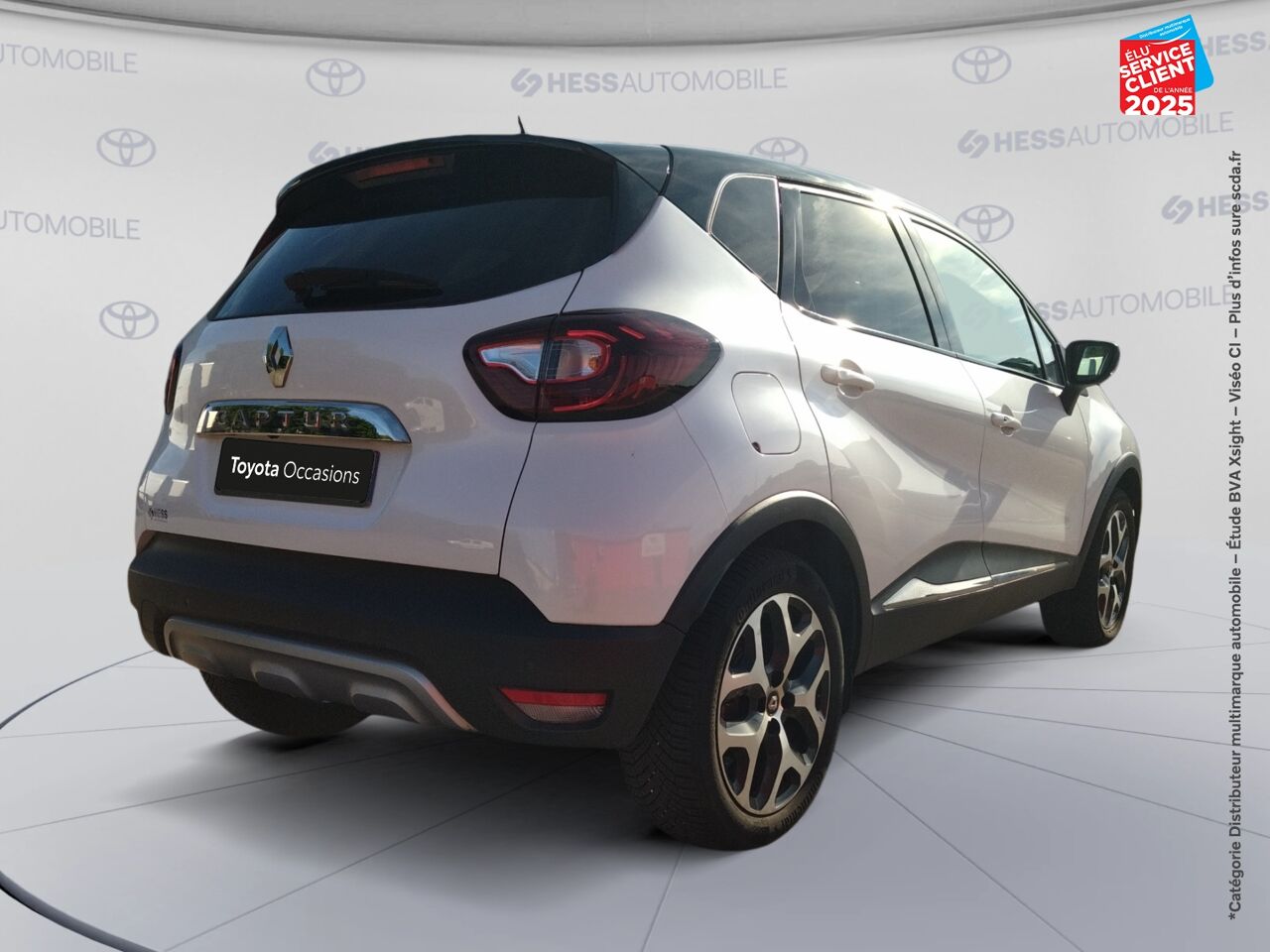 Véhicule d'occasion RENAULT CAPTUR 1.2 TCE 120CH ENERGY INTENS EDC chez Renault Saint-Louis