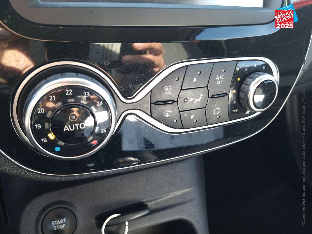 Véhicule d'occasion RENAULT CAPTUR 1.2 TCE 120CH ENERGY INTENS EDC chez Renault Saint-Louis