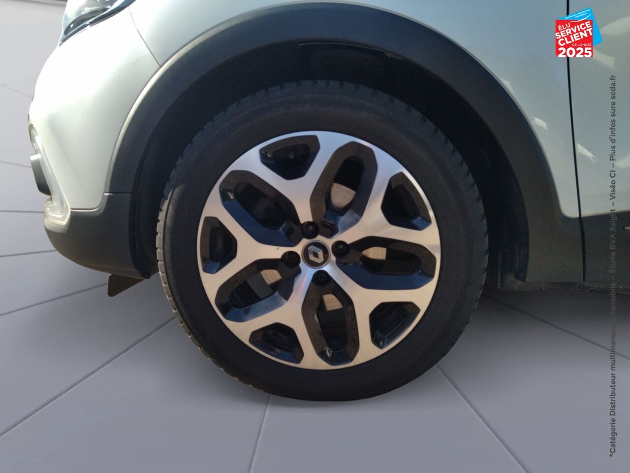 Véhicule d'occasion RENAULT CAPTUR 1.2 TCE 120CH ENERGY INTENS EDC chez Renault Saint-Louis