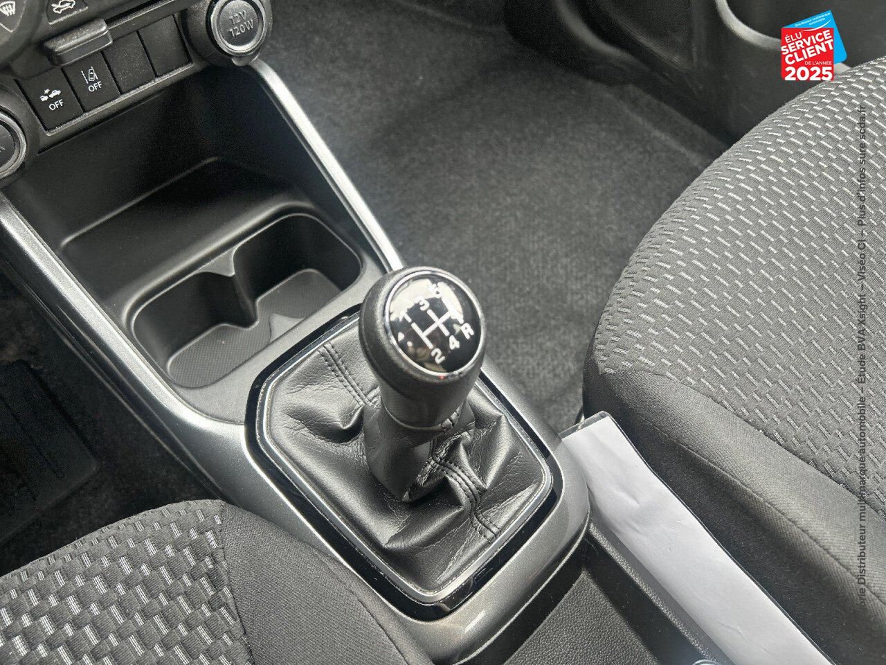 Véhicule d'occasion SUZUKI IGNIS 1.2 DUALJET HYBRID 83CH PRIVILEGE SIEGES CHAUF CAMERA CARPLAY chez Renault Colmar