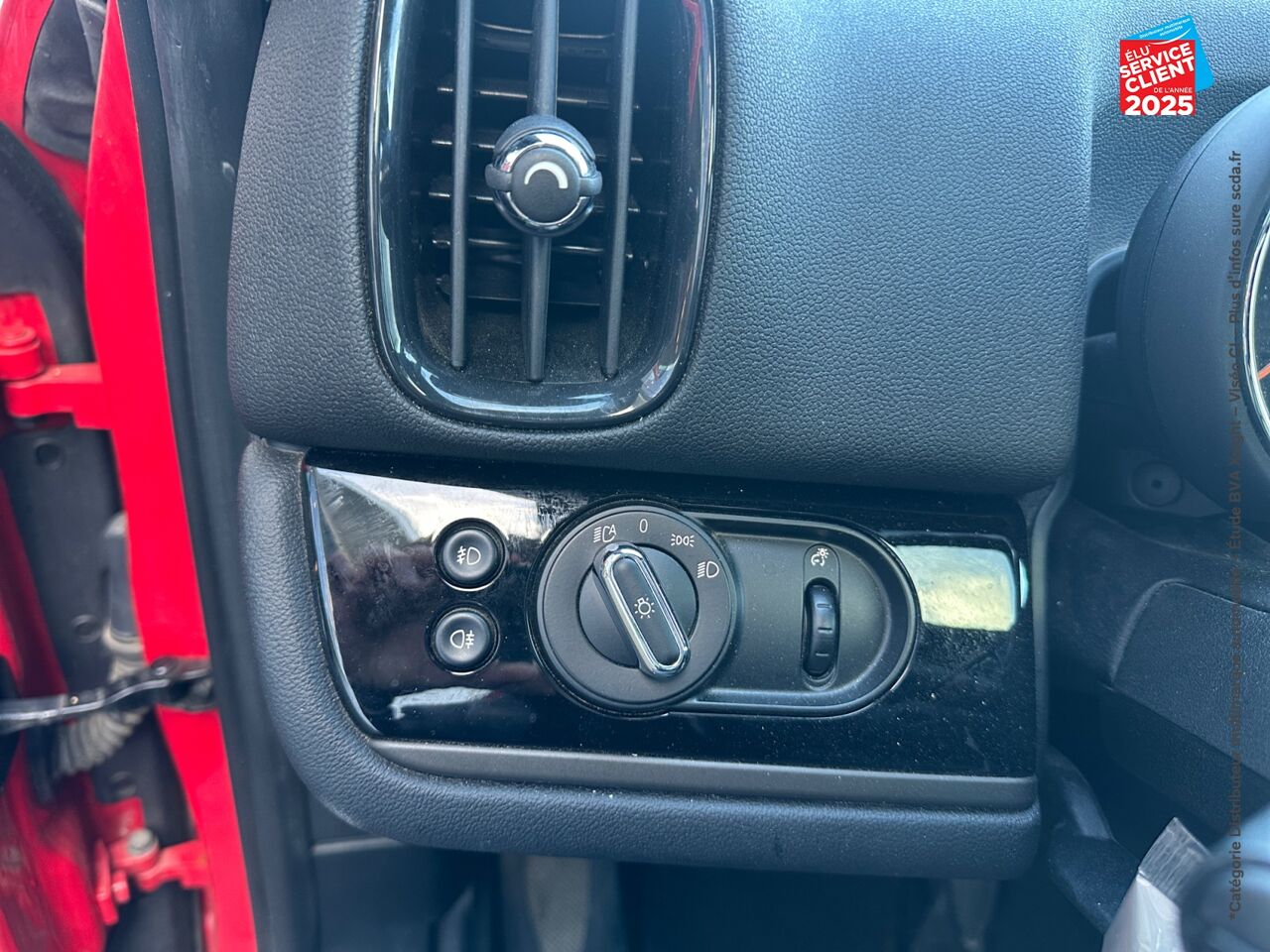 Véhicule d'occasion MINI COUNTRYMAN COOPER SD 190CH BVAS chez MINI Lons-Le-Saunier