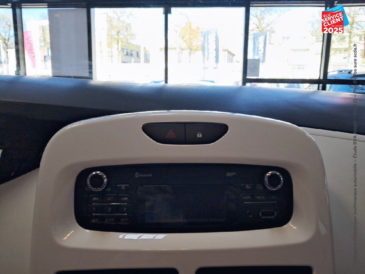 Véhicule d'occasion RENAULT ZOE LIFE CHARGE NORMALE R90 MY19 chez BMW Belfort