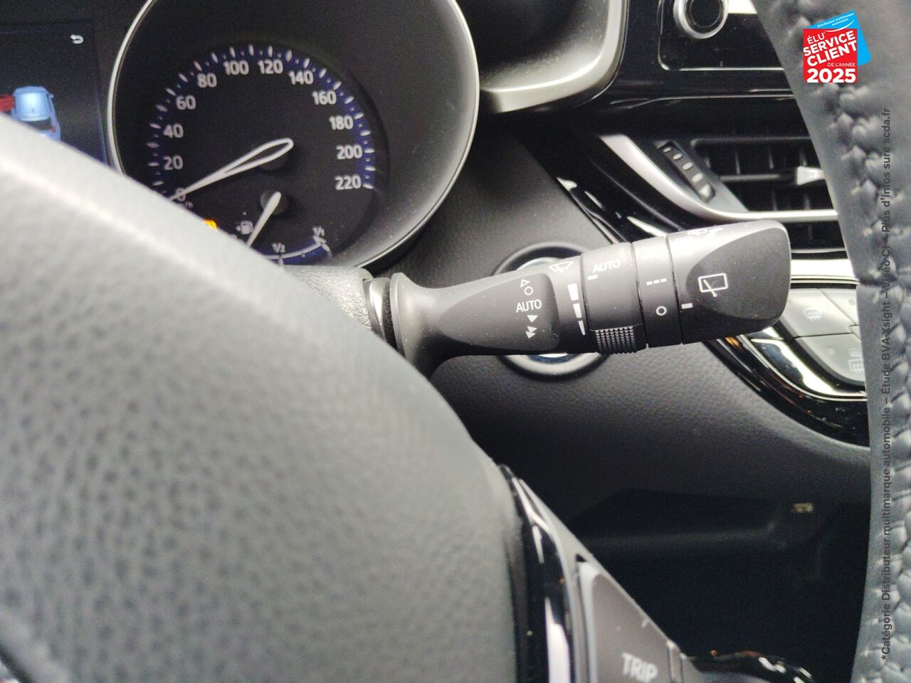 Véhicule d'occasion TOYOTA C-HR 184H COLLECTION 2WD E-CVT MY22 chez Toyota Thionville