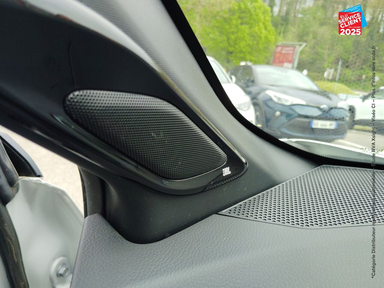 Véhicule d'occasion TOYOTA C-HR 184H COLLECTION 2WD E-CVT MY22 chez Toyota Thionville