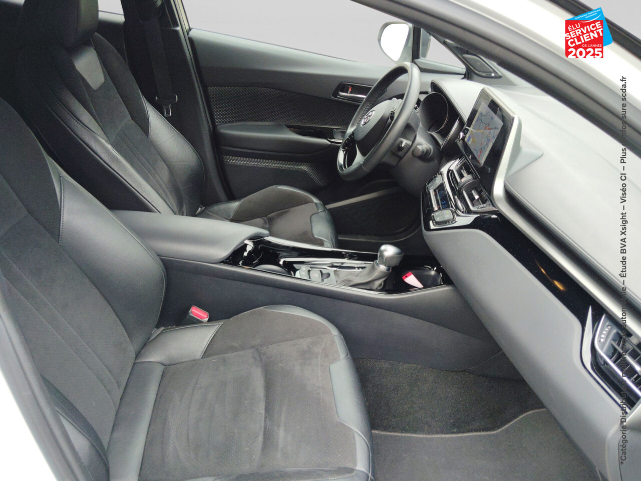 Véhicule d'occasion TOYOTA C-HR 184H COLLECTION 2WD E-CVT MY22 chez Toyota Thionville