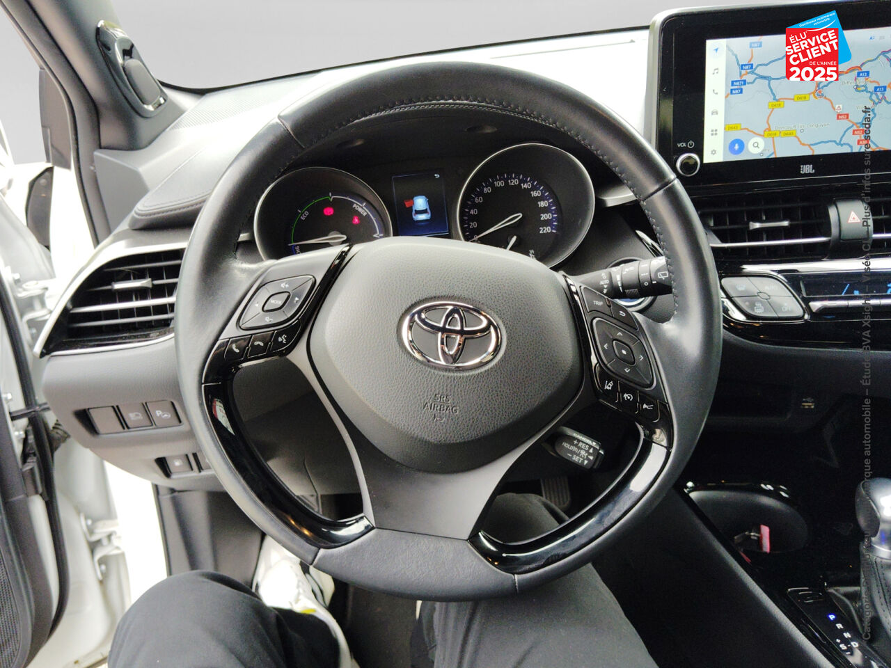 Véhicule d'occasion TOYOTA C-HR 184H COLLECTION 2WD E-CVT MY22 chez Toyota Thionville