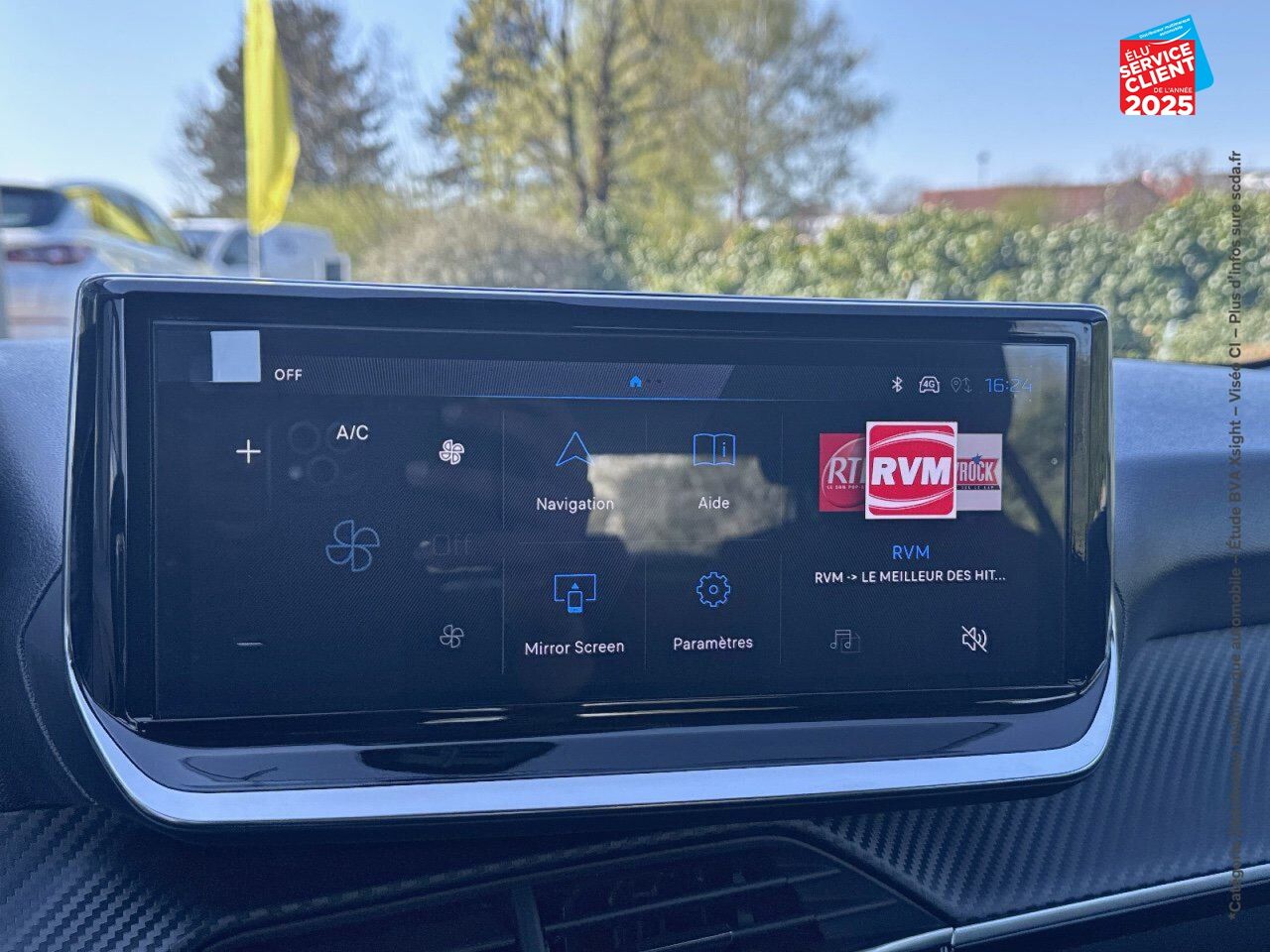 Véhicule d'occasion PEUGEOT 208 1.2 HYBRID 100CH STYLE E-DCS6 chez Opel Bar le Duc