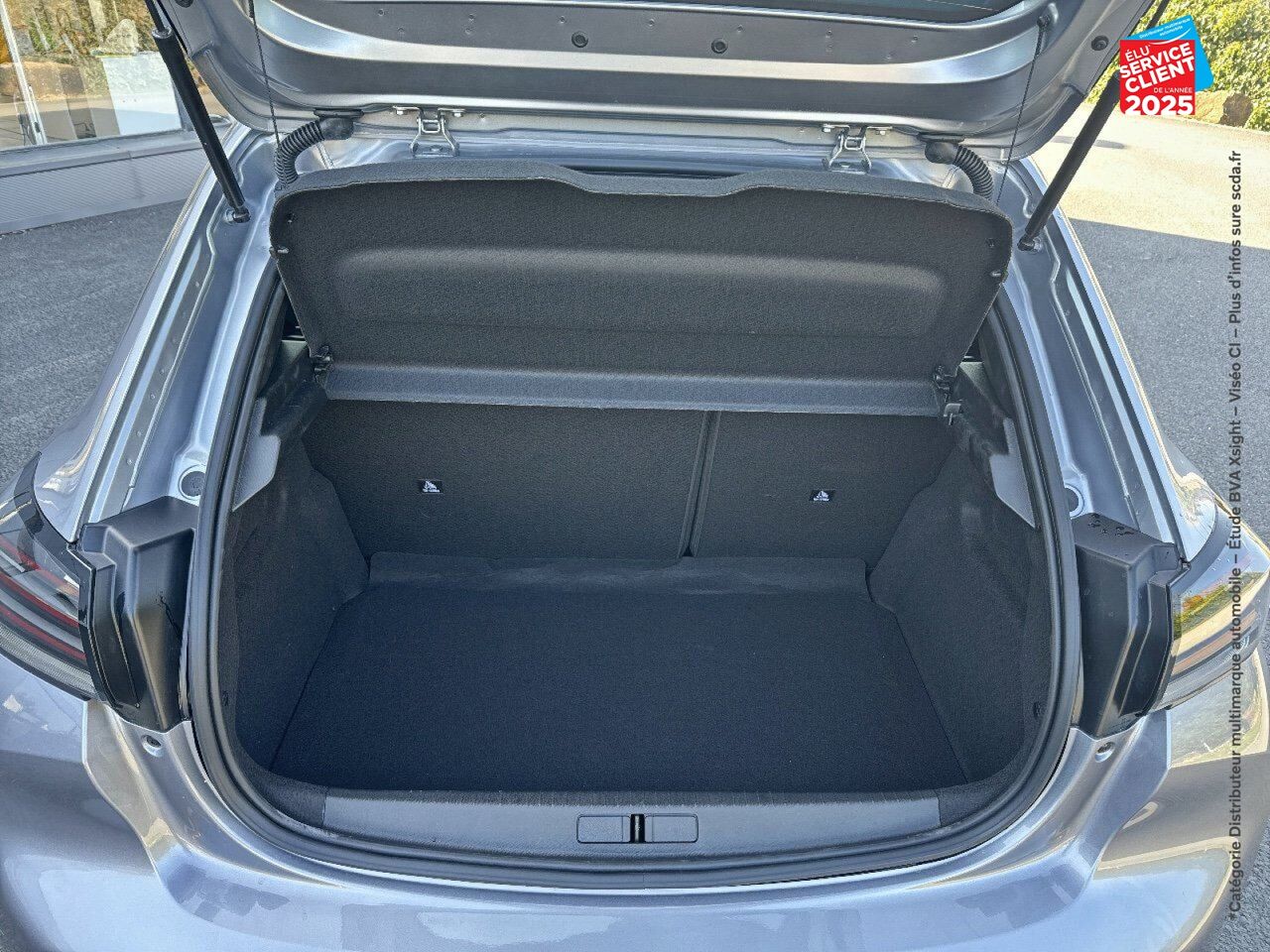 Véhicule d'occasion PEUGEOT 208 1.2 HYBRID 100CH STYLE E-DCS6 chez Opel Bar le Duc