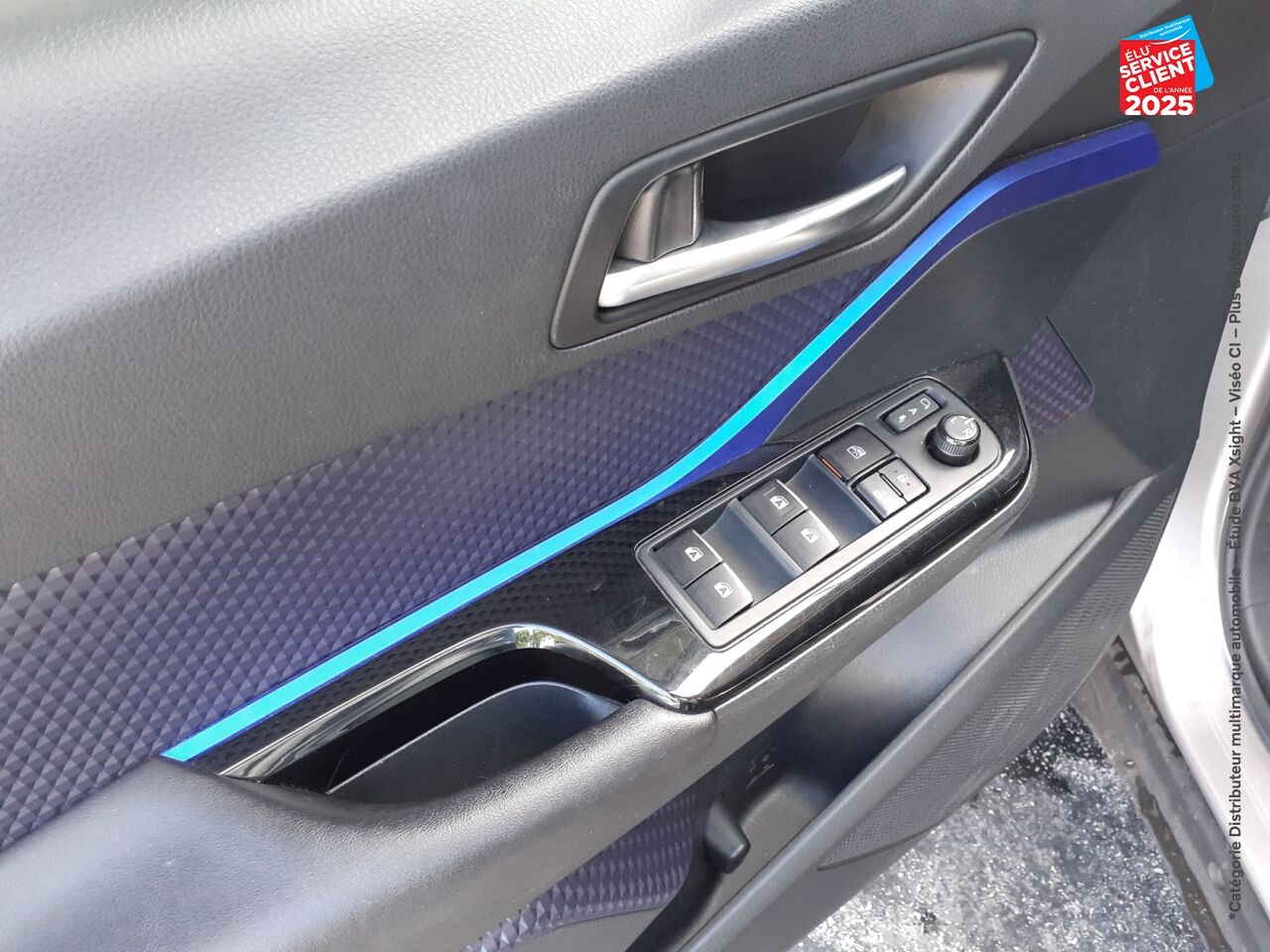 Véhicule d'occasion TOYOTA C-HR 1.2 TURBO 116CH GRAPHIC 2WD SIEGE CHAUF CAMERA chez Renault Colmar