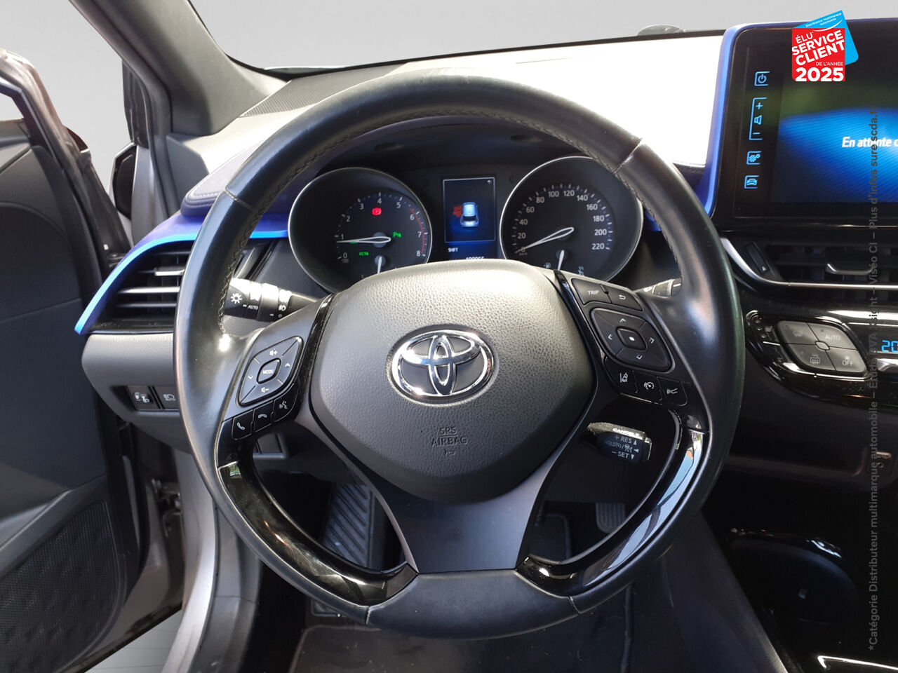 Véhicule d'occasion TOYOTA C-HR 1.2 TURBO 116CH GRAPHIC 2WD SIEGE CHAUF CAMERA chez Renault Colmar
