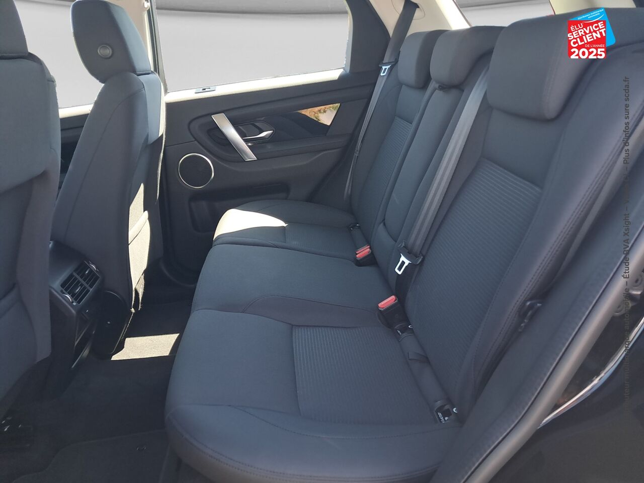 Véhicule d'occasion LAND-ROVER DISCOVERY SPORT 2.0 D 150CH BUSINESS MARK V CAMERA CARPLAY chez Hyundai Chalons