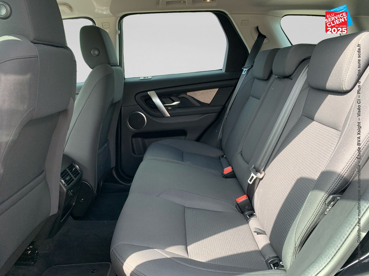 Véhicule d'occasion LAND-ROVER DISCOVERY SPORT 2.0 D 150CH BUSINESS MARK V CAMERA CARPLAY chez Toyota Thionville