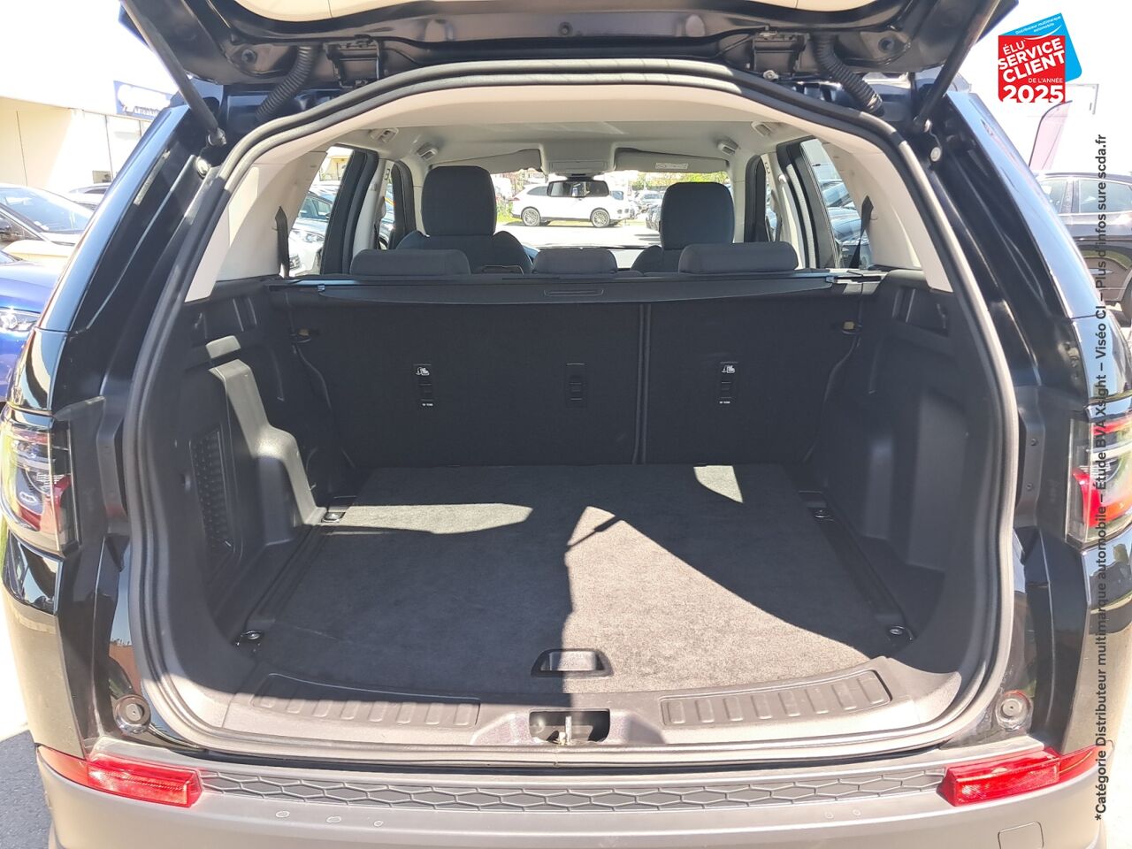 Véhicule d'occasion LAND-ROVER DISCOVERY SPORT 2.0 D 150CH BUSINESS MARK V CAMERA CARPLAY chez Hyundai Chalons