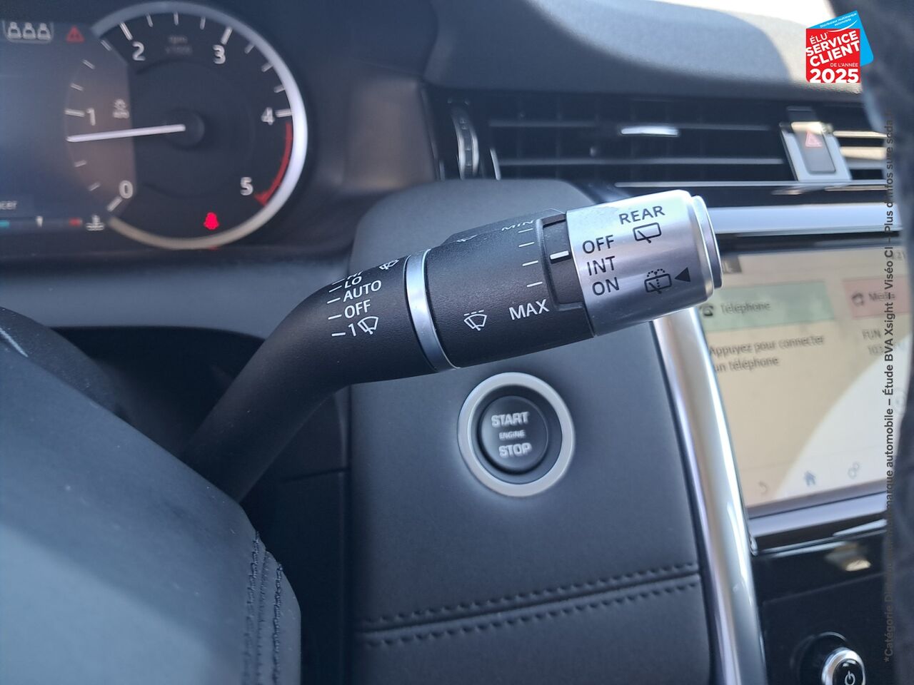 Véhicule d'occasion LAND-ROVER DISCOVERY SPORT 2.0 D 150CH BUSINESS MARK V CAMERA CARPLAY chez Hyundai Chalons