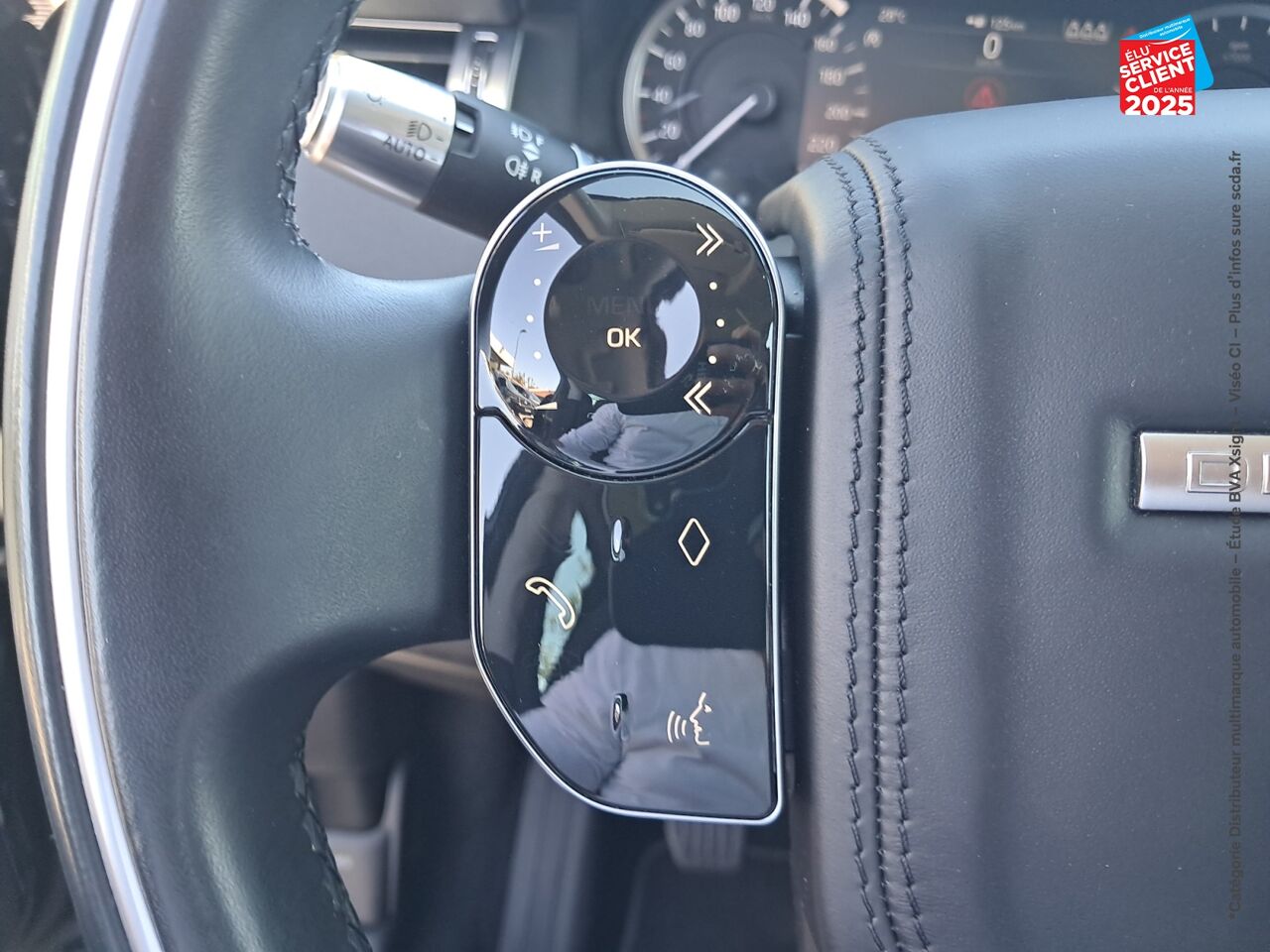 Véhicule d'occasion LAND-ROVER DISCOVERY SPORT 2.0 D 150CH BUSINESS MARK V CAMERA CARPLAY chez Hyundai Chalons