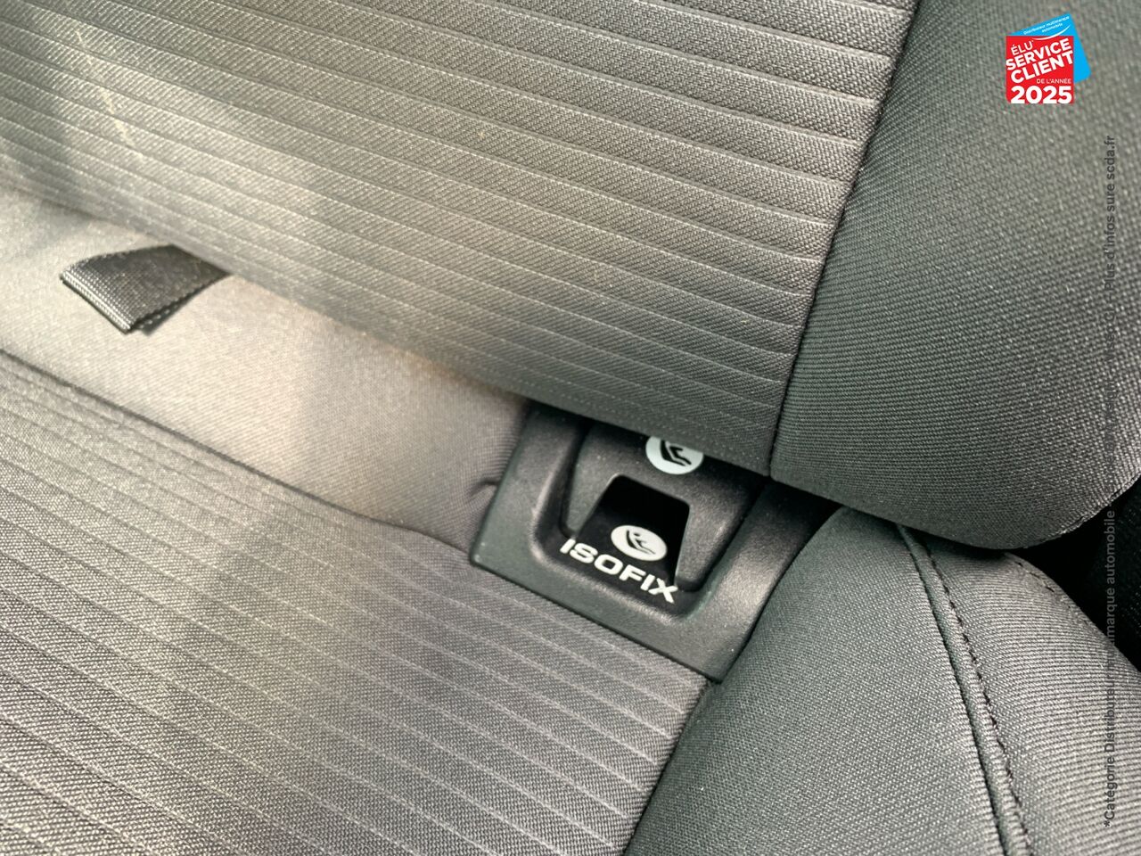Véhicule d'occasion LAND-ROVER DISCOVERY SPORT 2.0 D 150CH BUSINESS MARK V CAMERA CARPLAY chez Toyota Thionville