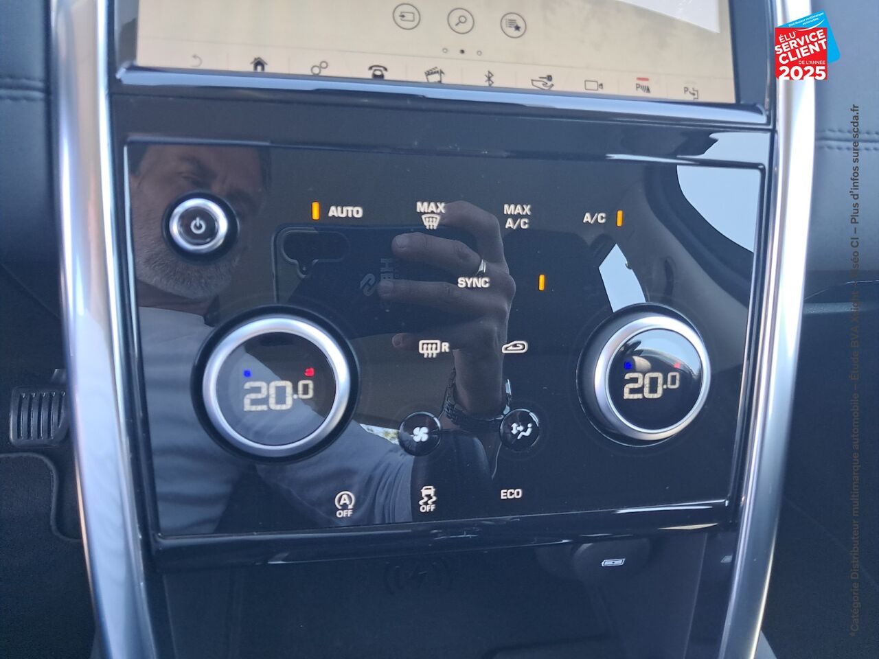 Véhicule d'occasion LAND-ROVER DISCOVERY SPORT 2.0 D 150CH BUSINESS MARK V CAMERA CARPLAY chez Hyundai Chalons