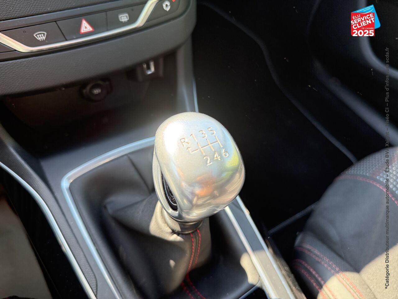 Véhicule d'occasion PEUGEOT 308 1.2 PURETECH 130CH E6.3 S/S GT LINE GPS CAMERA CARPLAY chez Renault Saint-Louis