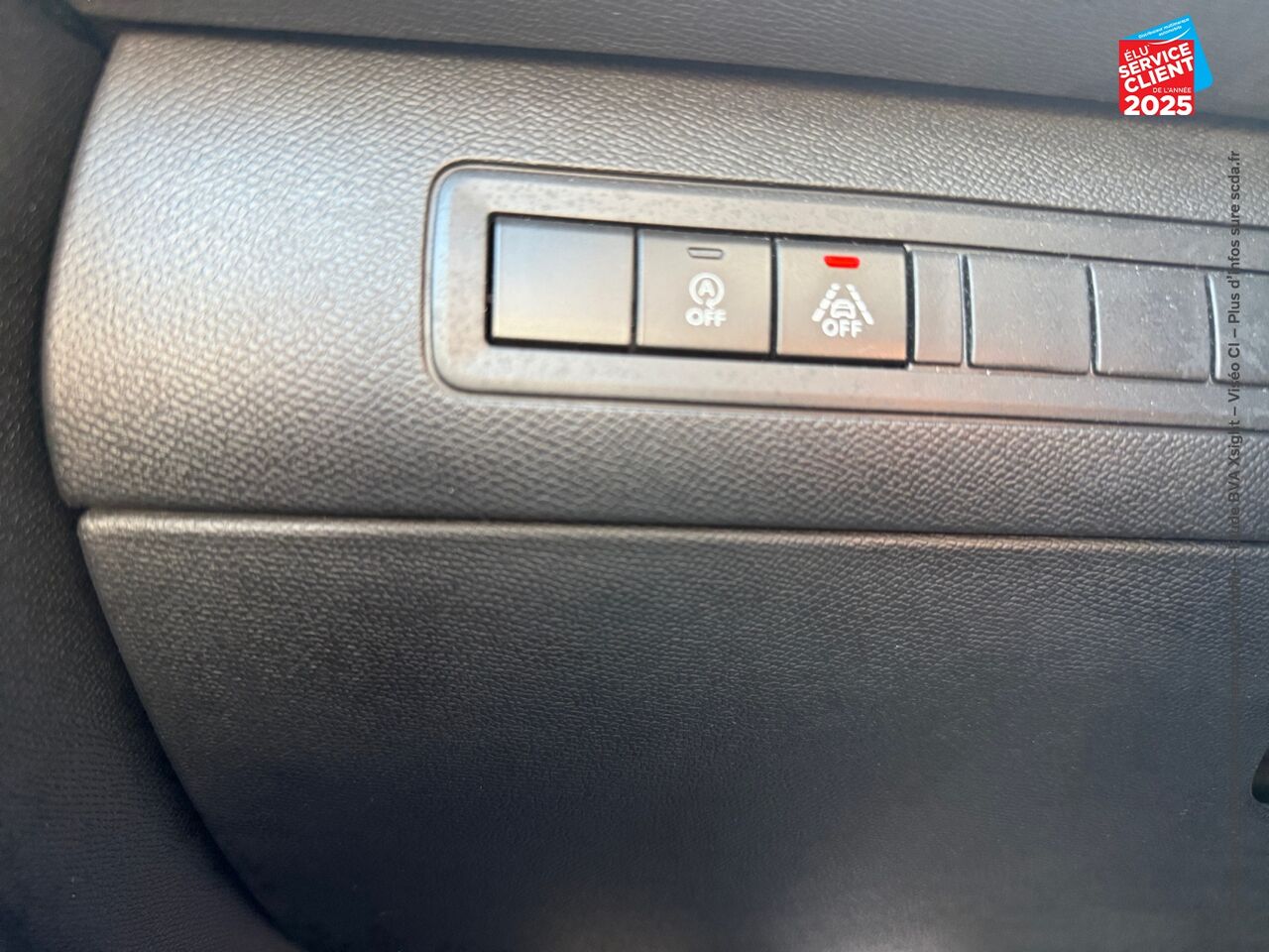 Véhicule d'occasion PEUGEOT 308 1.2 PURETECH 130CH E6.3 S/S GT LINE GPS CAMERA CARPLAY chez Renault Saint-Louis