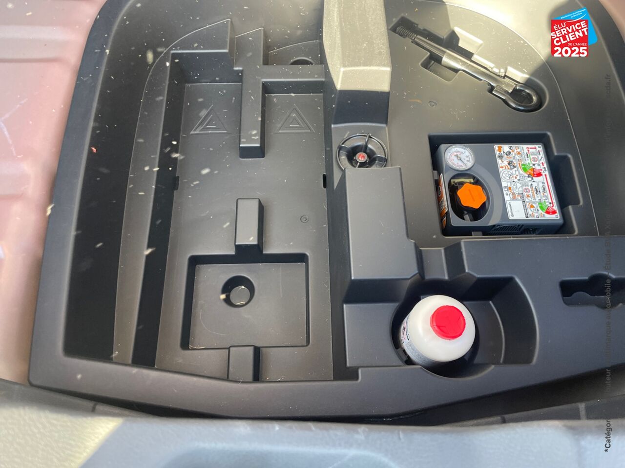 Véhicule d'occasion NISSAN JUKE 1.0 DIG-T 117CH TEKNA DCT SIEGES CHAUF CAMERA BOSE chez Renault Colmar