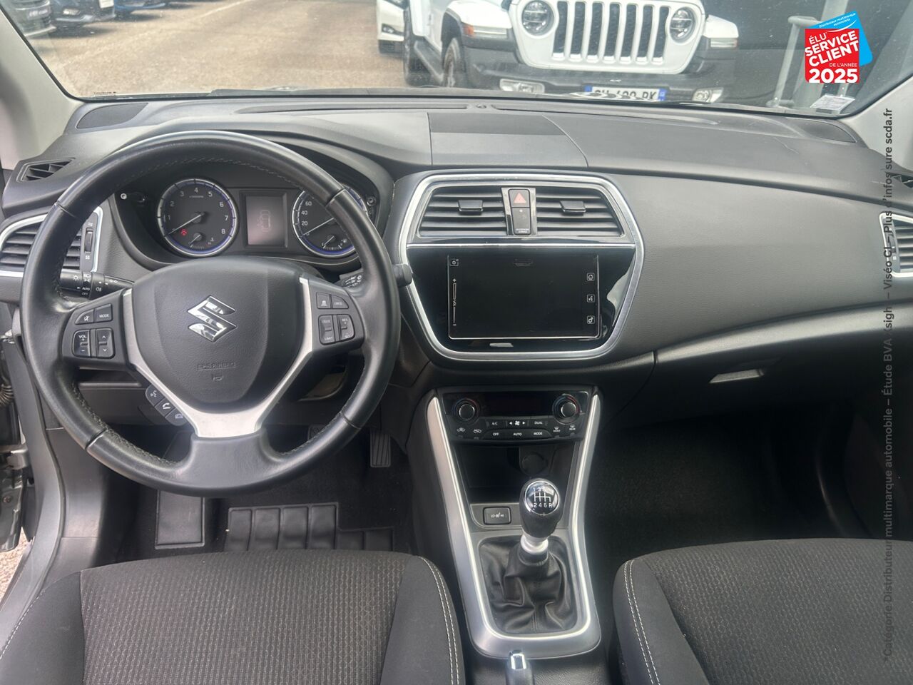 Véhicule d'occasion SUZUKI S-CROSS 1.4 BOOSTERJET HYBRID 129CH PRIVILEGE EURO6D-T chez Hyundai Chalons