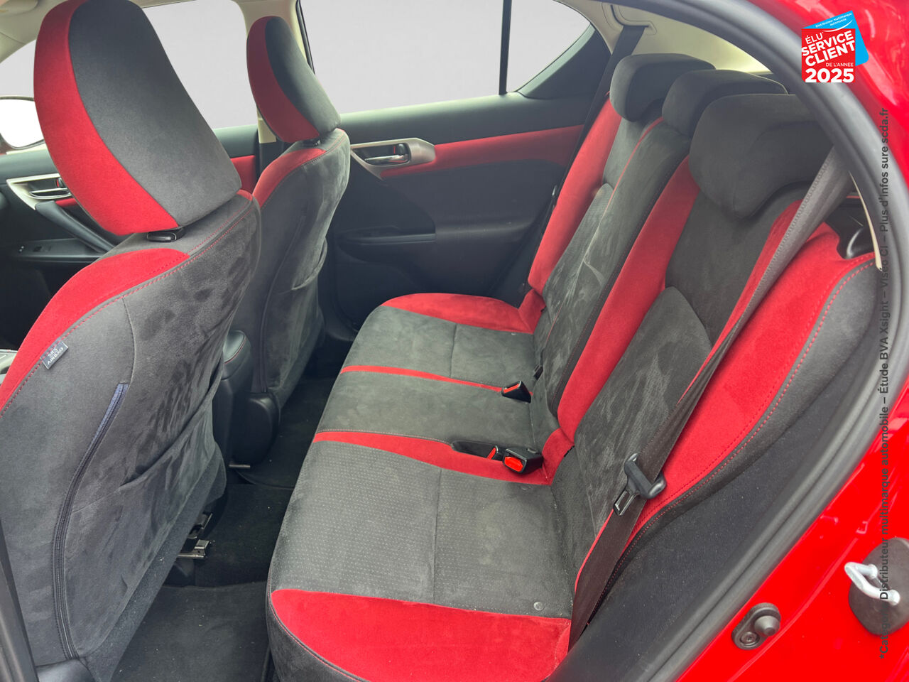 Véhicule d'occasion LEXUS CT 200H PACK chez Renault Saint-Louis