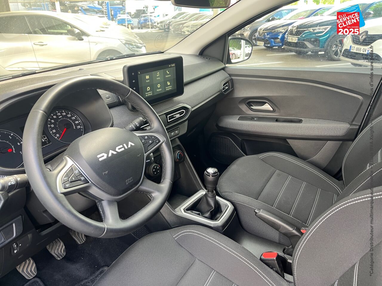Véhicule d'occasion DACIA JOGGER 1.0 ECO-G 100CH EXPRESSION 7 PLACES -24 chez Toyota Thionville