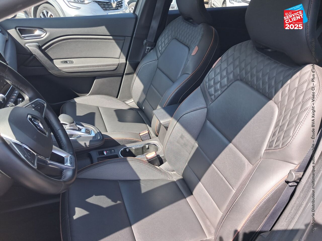 Véhicule d'occasion RENAULT CAPTUR 1.3 TCE 155CH FAP INITIALE PARIS EDC chez Toyota Thionville