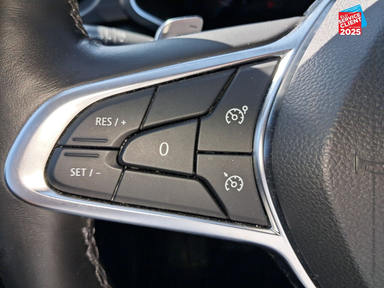 Véhicule d'occasion RENAULT CAPTUR 1.3 TCE 155CH FAP INITIALE PARIS EDC chez Toyota Thionville