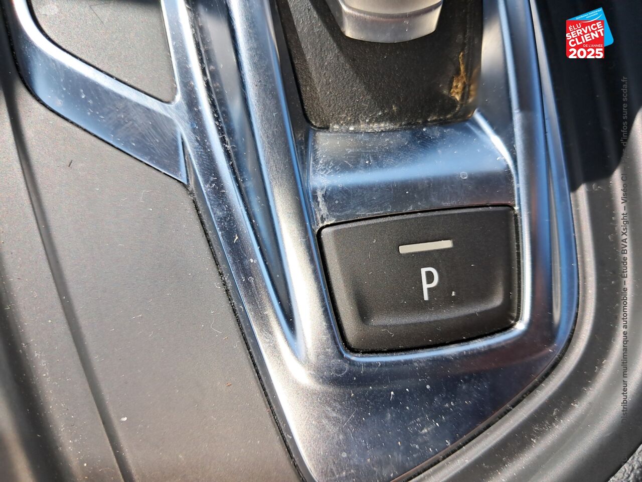 Véhicule d'occasion RENAULT CAPTUR 1.3 TCE 155CH FAP INITIALE PARIS EDC chez Toyota Thionville