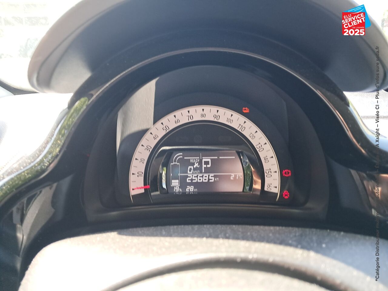 Véhicule d'occasion RENAULT TWINGO E-TECH ELECTRIC URBAN NIGHT R80 ACHAT INTEGRAL chez Toyota Thionville