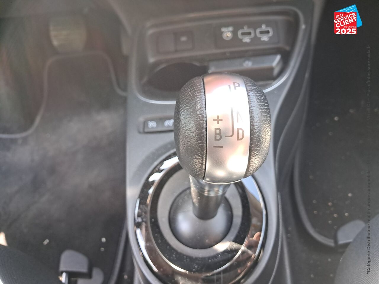 Véhicule d'occasion RENAULT TWINGO E-TECH ELECTRIC URBAN NIGHT R80 ACHAT INTEGRAL chez Toyota Thionville