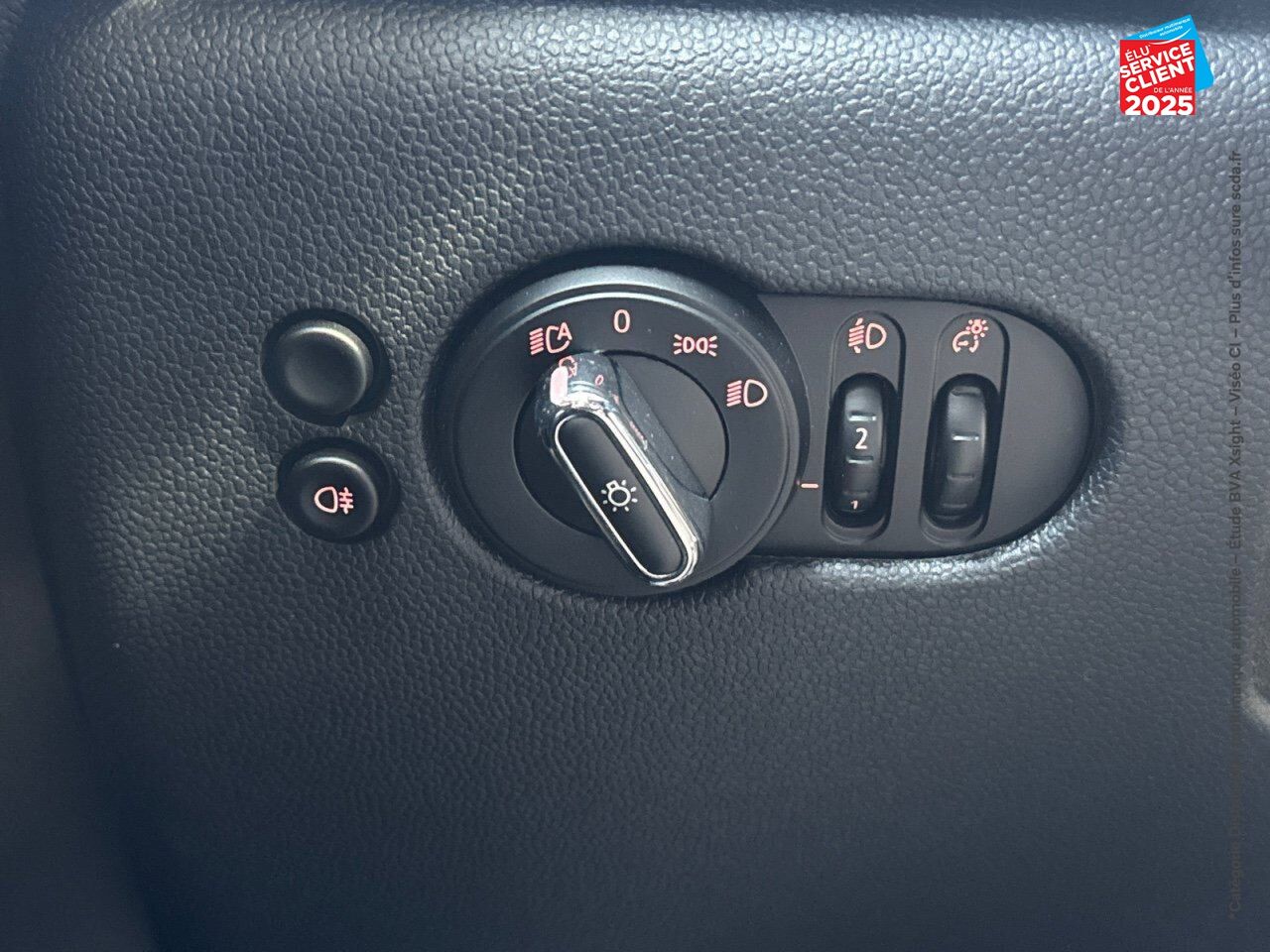 Véhicule d'occasion MINI MINI COOPER SE 184CH EDITION PREMIUM PLUS BVA 5CV chez BMW Dole