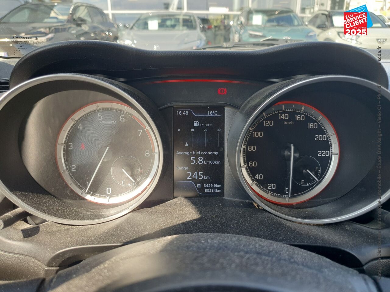 Véhicule d'occasion SUZUKI SWIFT 1.0 BOOSTERJET HYBRID SHVS 111CH PACK EURO6D-T chez Renault Strasbourg