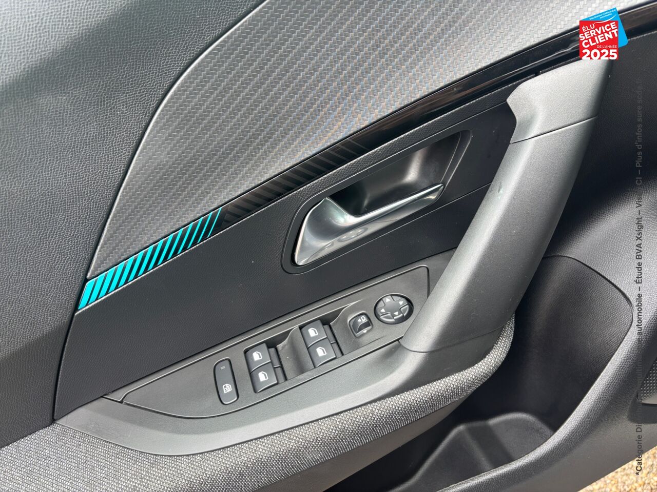 Véhicule d'occasion PEUGEOT 2008 1.2 PURETECH 100CH S/S STYLE CARPLAY chez Opel Bar le Duc
