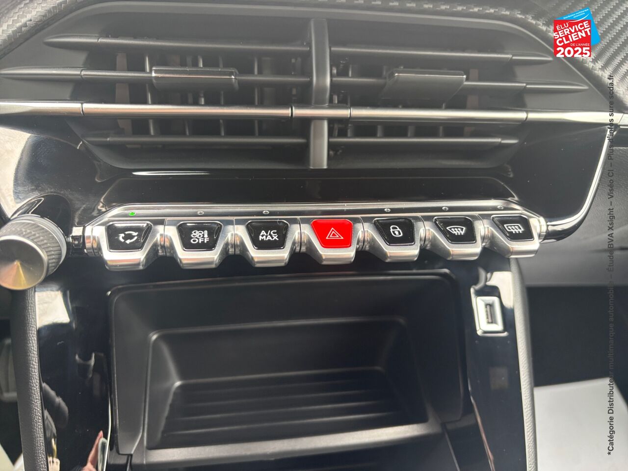 Véhicule d'occasion PEUGEOT 2008 1.2 PURETECH 100CH S/S STYLE CARPLAY chez Opel Bar le Duc