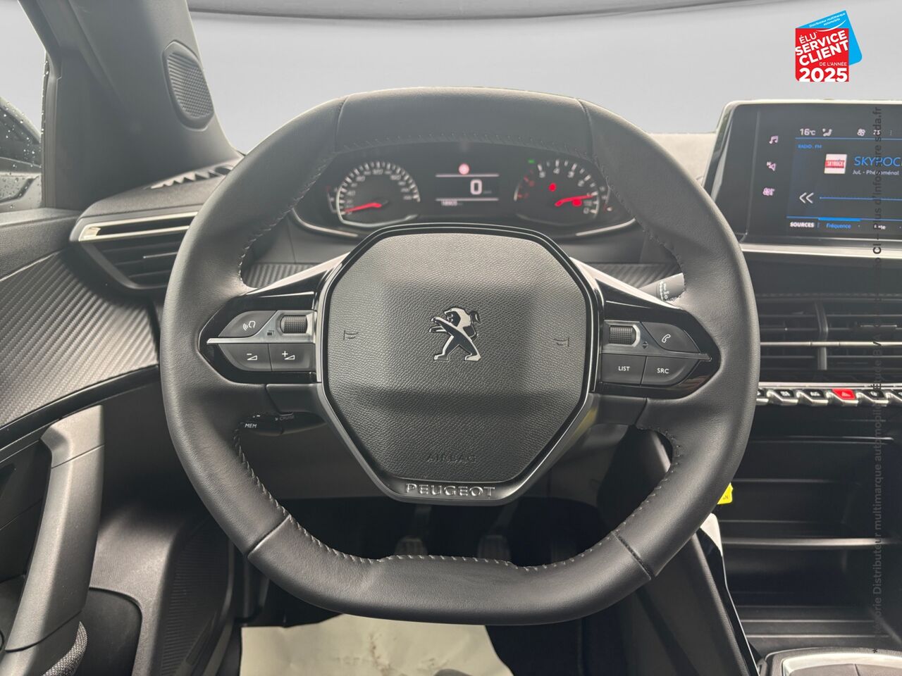 Véhicule d'occasion PEUGEOT 2008 1.2 PURETECH 100CH S/S STYLE CARPLAY chez Opel Bar le Duc