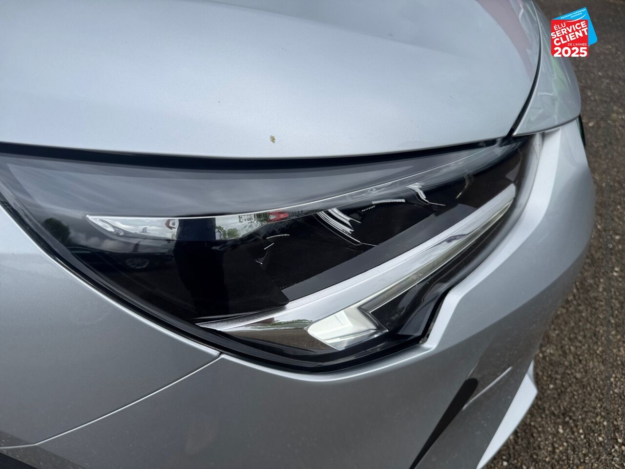 Véhicule d'occasion OPEL CORSA 1.2 75CH ELEGANCE BUSINESS chez Renault Saint-Louis